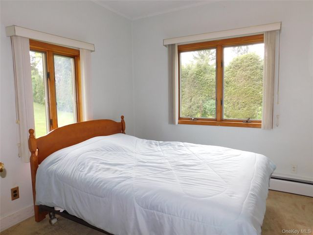 81 Sportsman Rd, Napanoch, NY 12446