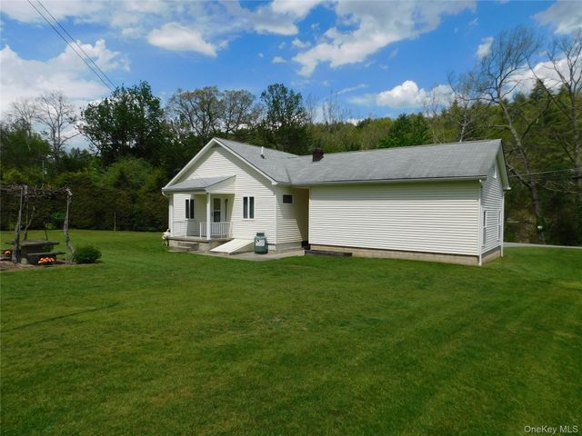 81 Sportsman Rd, Napanoch, NY 12446