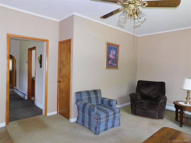 81 Sportsman Rd, Napanoch, NY 12446