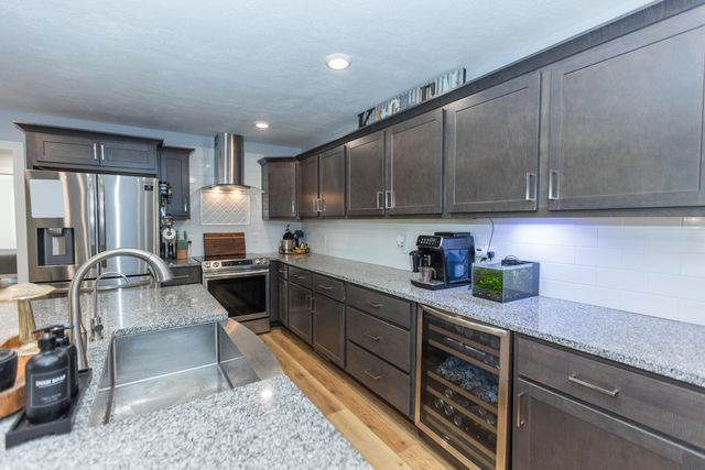 612 Spring Creek Road, Clever, MO 65631