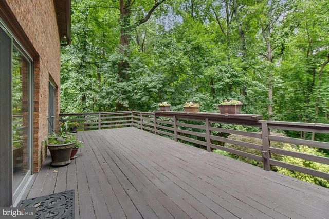 1503 NEAR THICKET LN, Stevenson, MD 21153