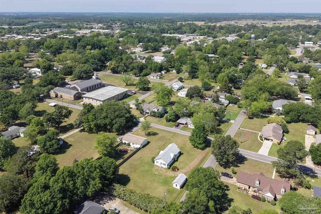 2080 N Grimes St, Loxley, AL 36551