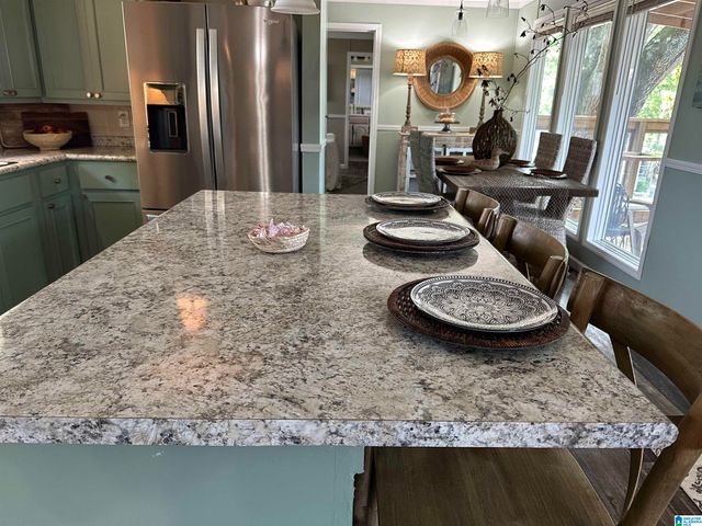 385 LEE CIRCLE, Cropwell, AL 35054