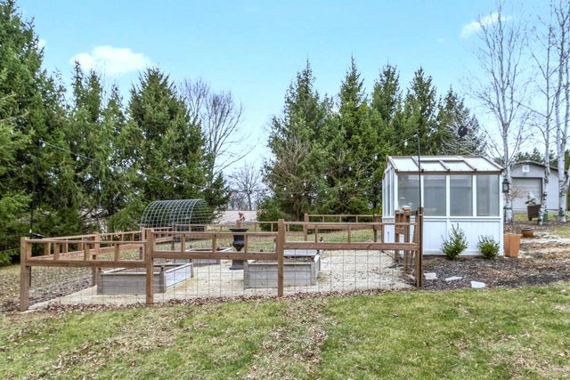 7089 W Stuart Road, Orfordville, WI 53576