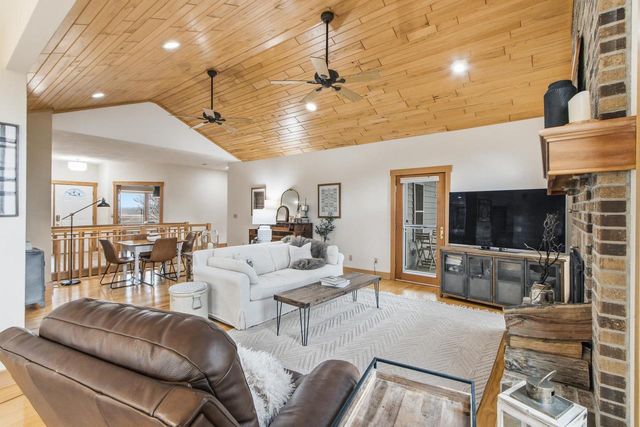 7089 W Stuart Road, Orfordville, WI 53576