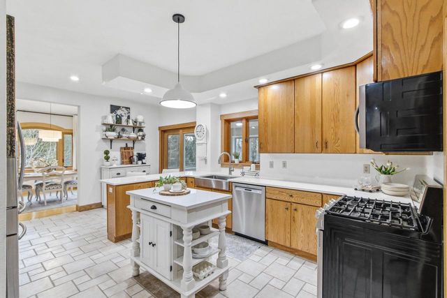 7089 W Stuart Road, Orfordville, WI 53576