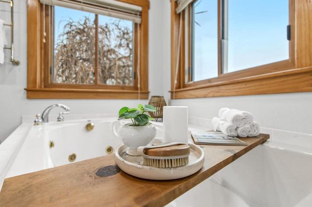 7089 W Stuart Road, Orfordville, WI 53576