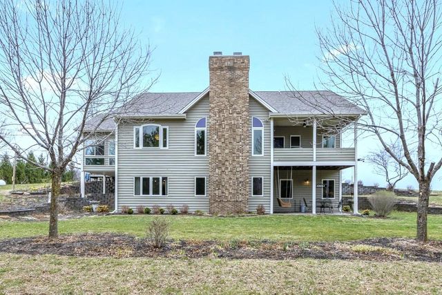 7089 W Stuart Road, Orfordville, WI 53576