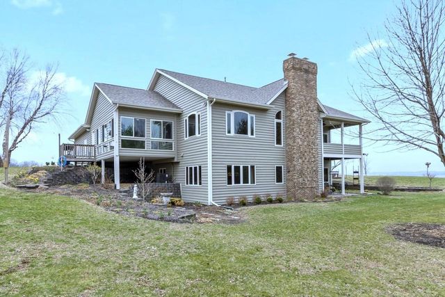 7089 W Stuart Road, Orfordville, WI 53576