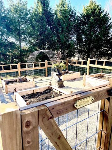 7089 W Stuart Road, Orfordville, WI 53576