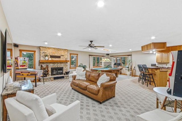 7089 W Stuart Road, Orfordville, WI 53576