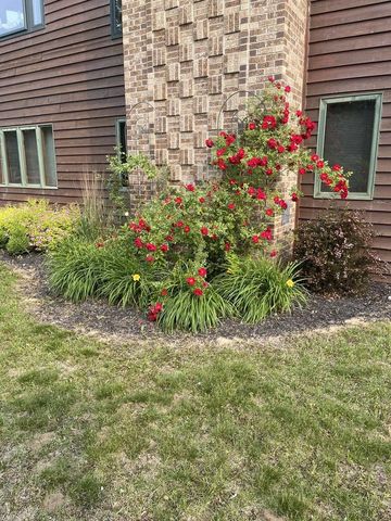 7089 W Stuart Road, Orfordville, WI 53576