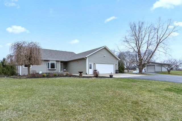 7089 W Stuart Road, Orfordville, WI 53576