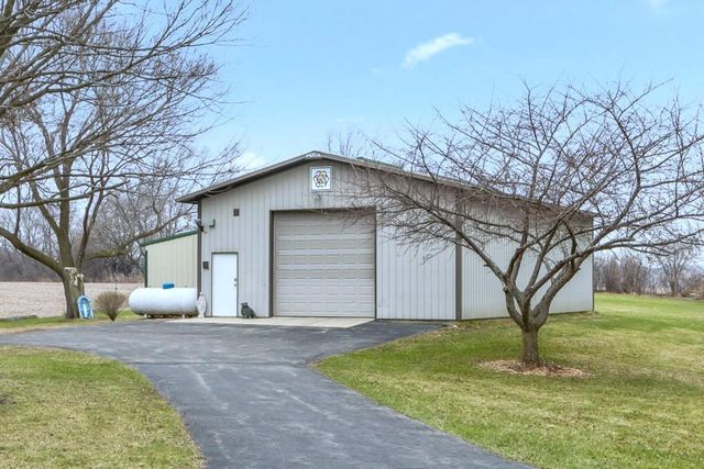 7089 W Stuart Road, Orfordville, WI 53576