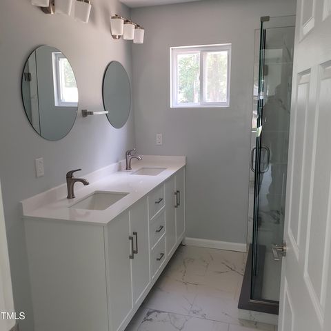 166 Marathon Lane, Fayetteville, NC 28304
