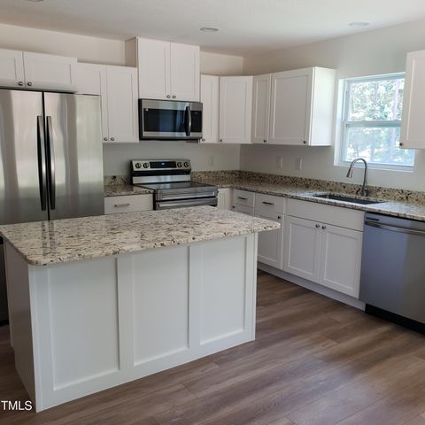 166 Marathon Lane, Fayetteville, NC 28304