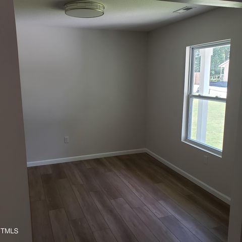 166 Marathon Lane, Fayetteville, NC 28304
