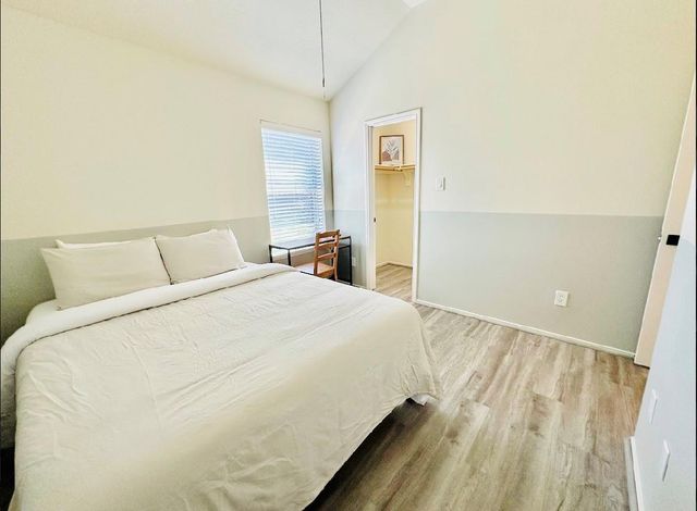 1711 Kessler Park Ct, Houston, TX 77047
