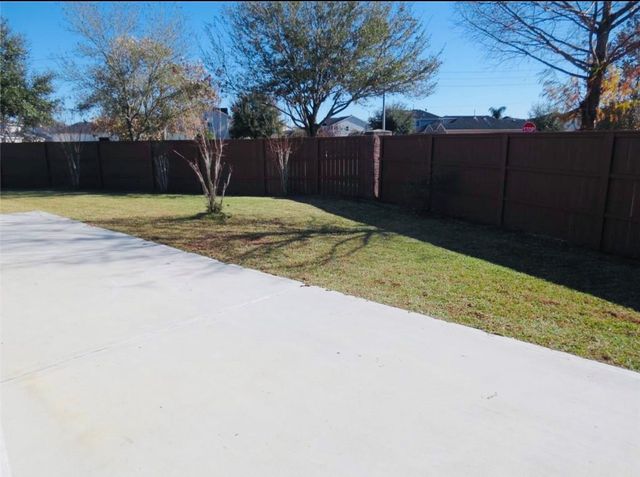1711 Kessler Park Ct, Houston, TX 77047