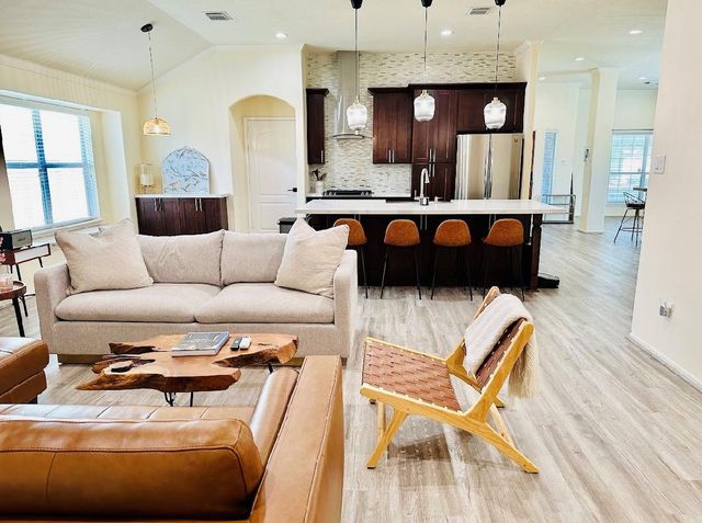 1711 Kessler Park Ct, Houston, TX 77047