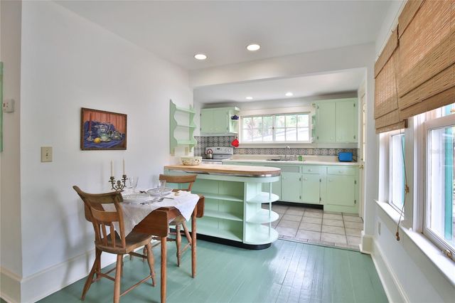 708 42ND STREET, Sarasota, FL 34234