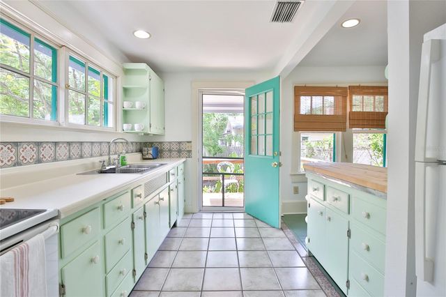 708 42ND STREET, Sarasota, FL 34234