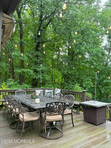 19 Stoney Brook Road, Holmdel, NJ 07733