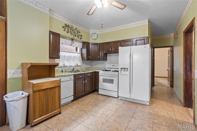 5223 Schollmeyer Avenue, St Louis, MO 63109