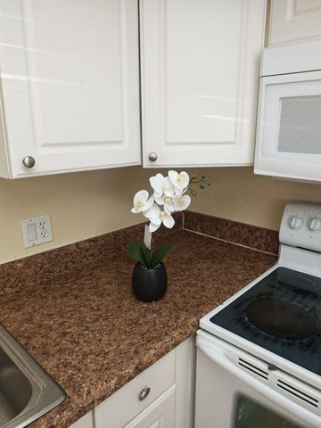 6306 NEWTOWN CIRCLE 6A3, Tampa, FL 33615