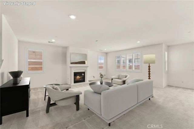 5562 Royal Oaks, Fontana, CA 92336