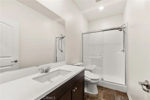 5562 Royal Oaks, Fontana, CA 92336