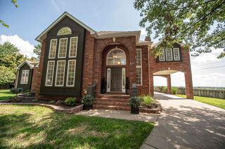 4782 South Turnberry Avenue, Springfield, MO 65810