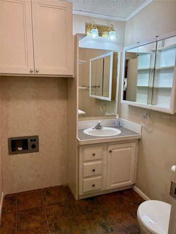 6086 SOUTHERN OAKS DRIVE SE, Winter Haven, FL 33884