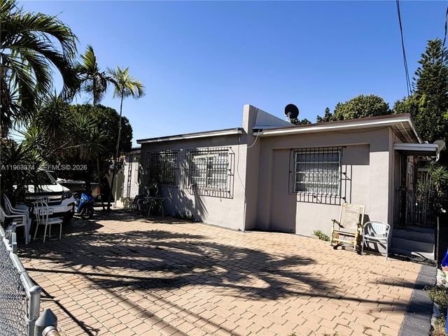 430 NW 53rd Ave, Miami, FL 33126