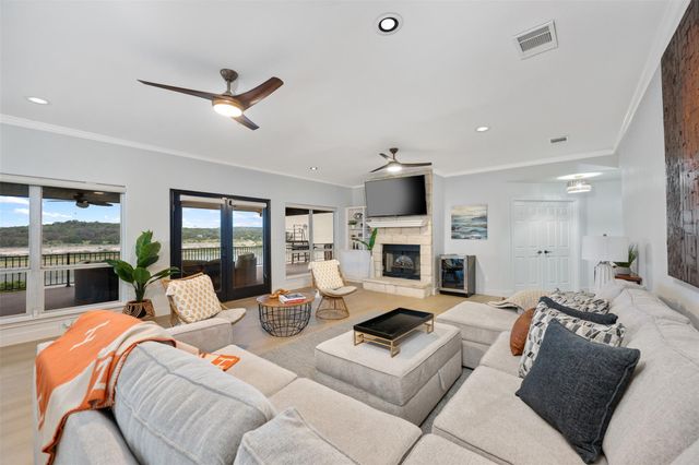 3008 Point CV, Lago Vista, TX 78645