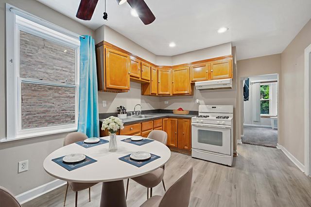 1719 W 33rd Place, Chicago, IL 60609