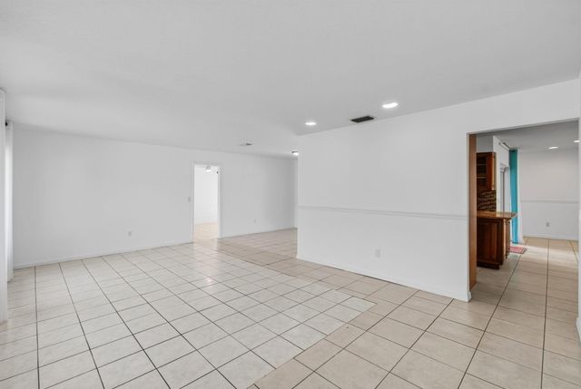 4760 BISON Street, Boca Raton, FL 33428