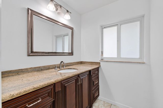 4760 BISON Street, Boca Raton, FL 33428