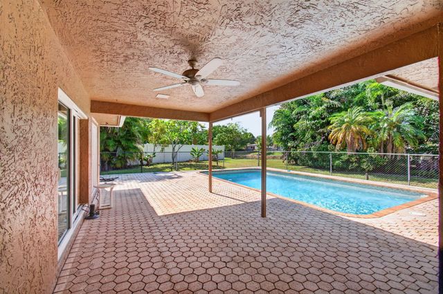 4760 BISON Street, Boca Raton, FL 33428