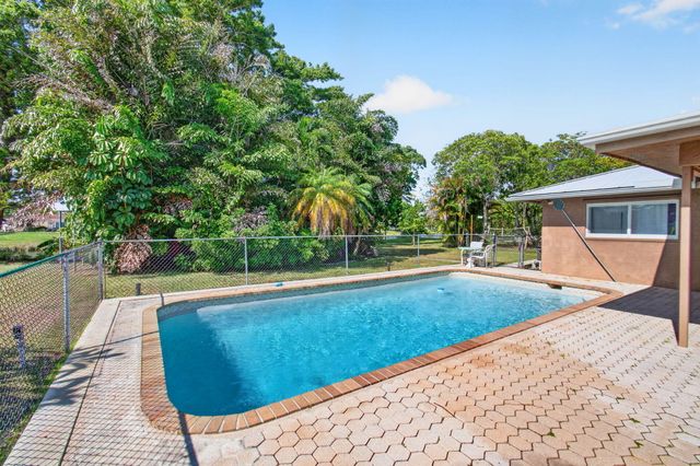 4760 BISON Street, Boca Raton, FL 33428