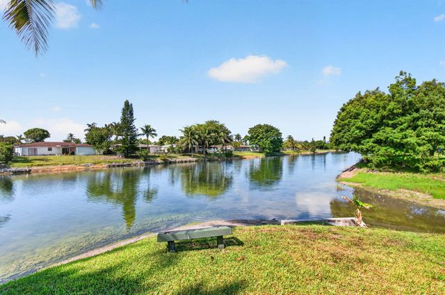 4760 BISON Street, Boca Raton, FL 33428