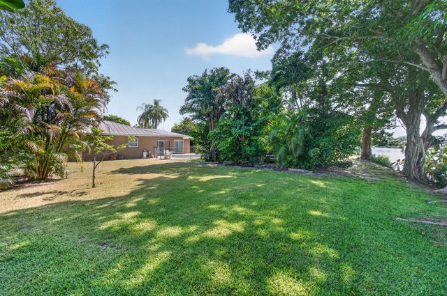4760 BISON Street, Boca Raton, FL 33428