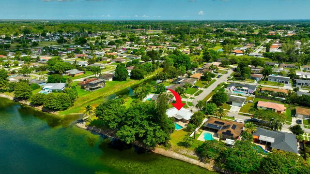 4760 BISON Street, Boca Raton, FL 33428