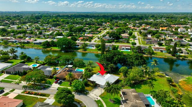 4760 BISON Street, Boca Raton, FL 33428
