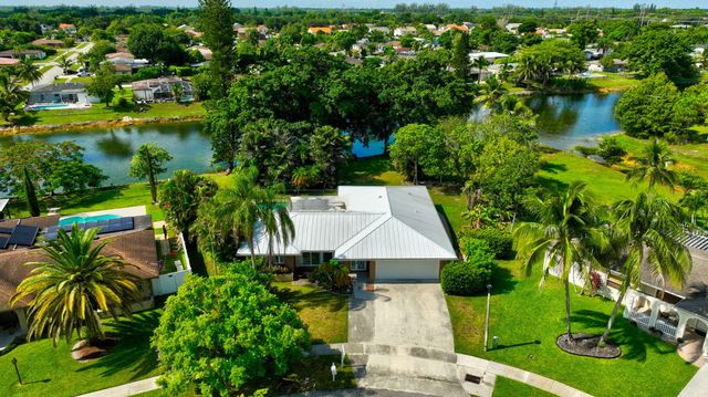 4760 BISON Street, Boca Raton, FL 33428