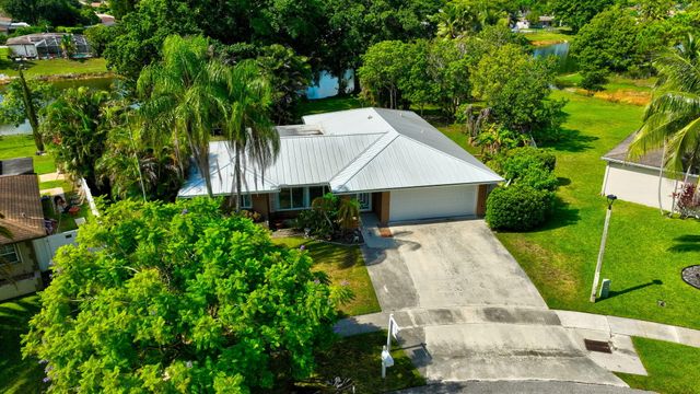 4760 BISON Street, Boca Raton, FL 33428