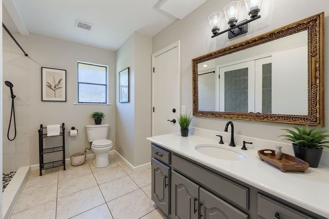 205 Rock Springs Court, Waxahachie, TX 75165