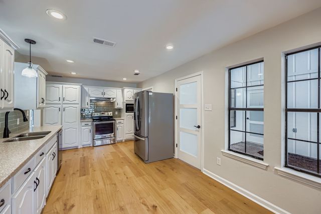 205 Rock Springs Court, Waxahachie, TX 75165