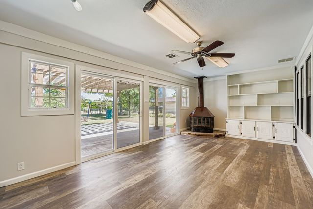 205 Rock Springs Court, Waxahachie, TX 75165