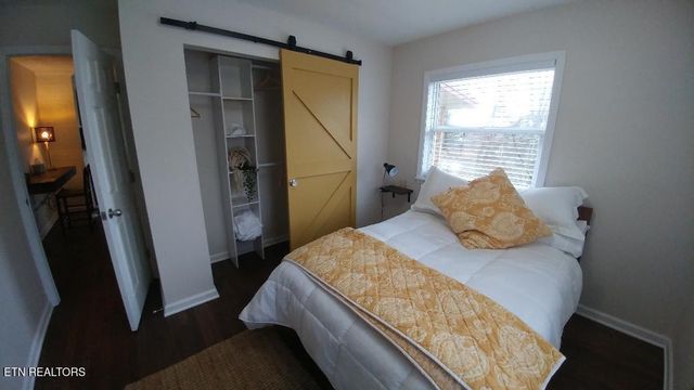 618 Pennsylvania Ave, Oak Ridge, TN 37830